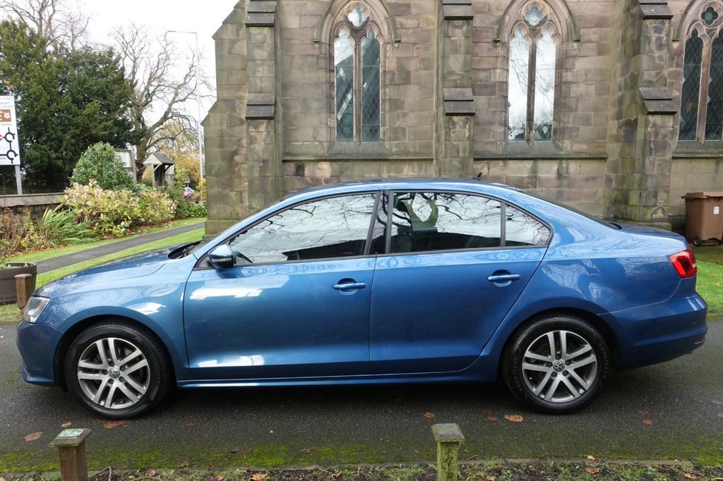 Used Volkswagen Jetta 2015 for sale - 76454628: Photo 14