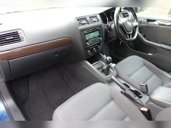 Used Volkswagen Jetta 2015 for sale - 76454628: Photo