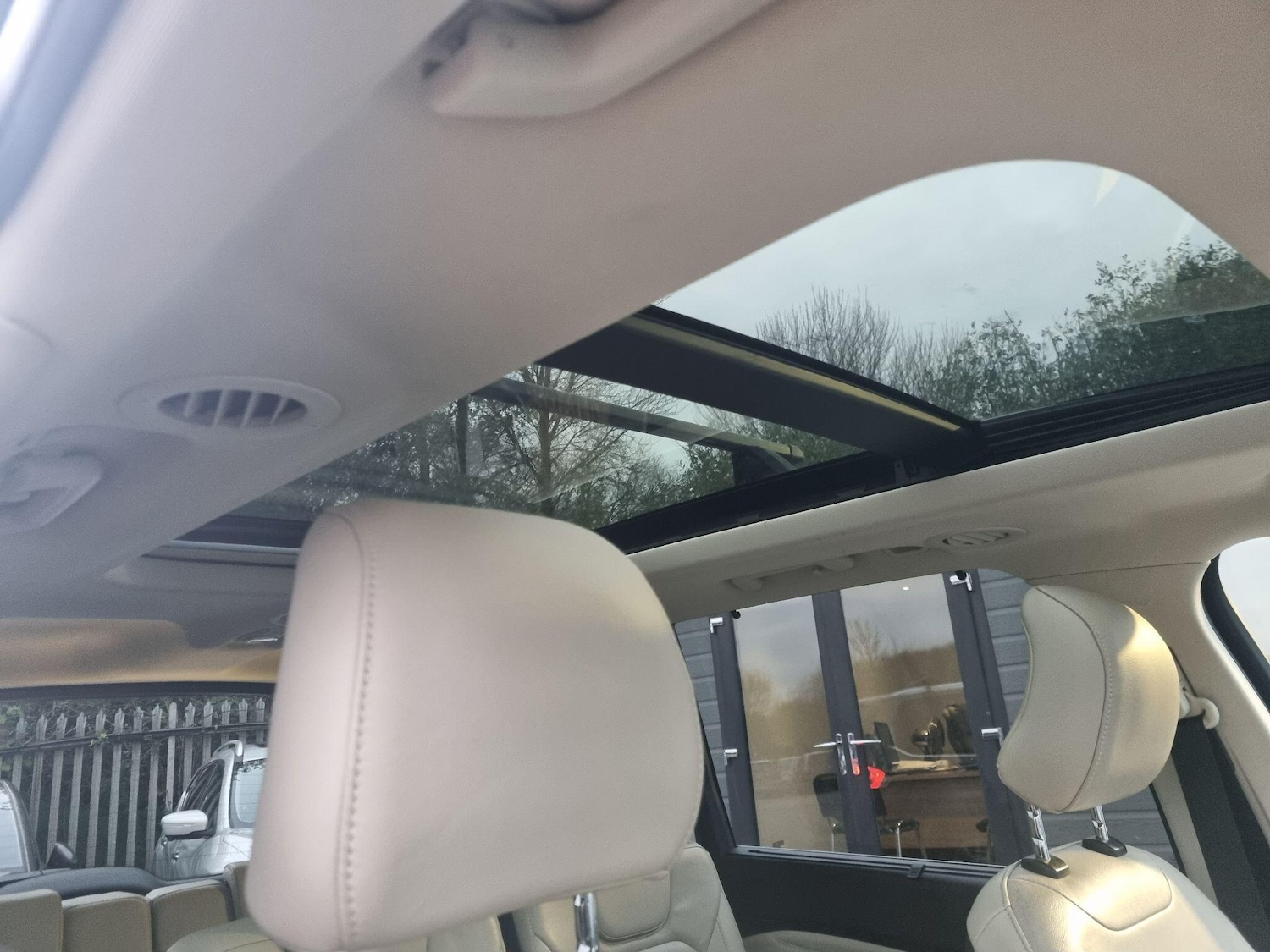 Used Ford Galaxy 2015 for sale - 76714254: Photo 12