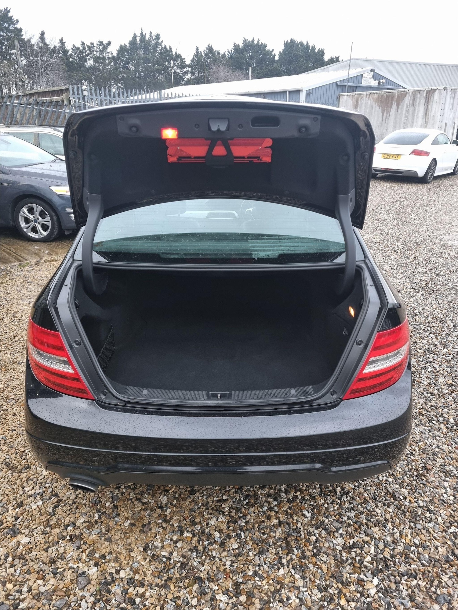 Used Mercedes-Benz C Class 2013 for sale - 77144191: Photo 8