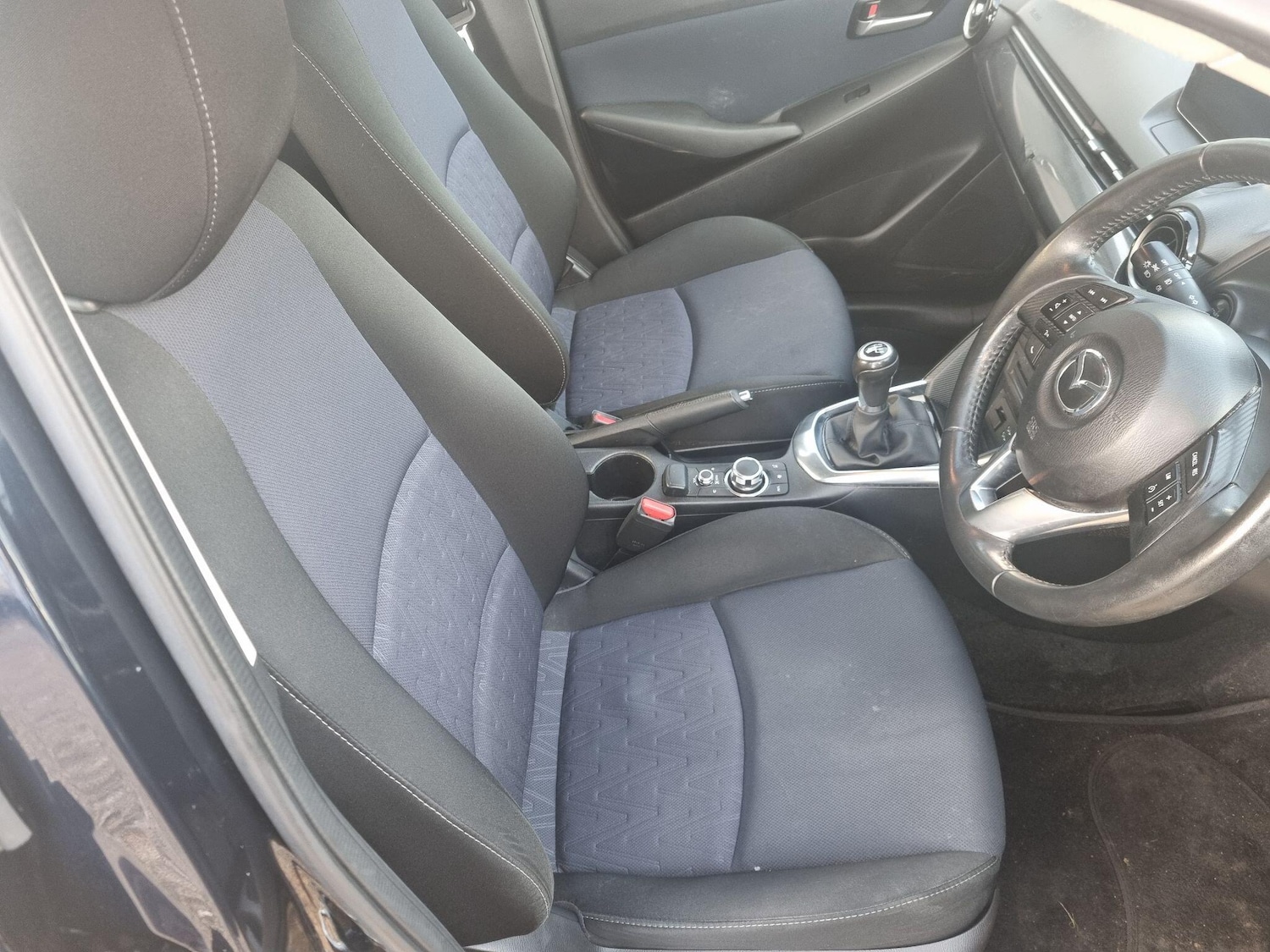 Used Mazda Mazda2 2016 for sale - 76899297: Photo 11