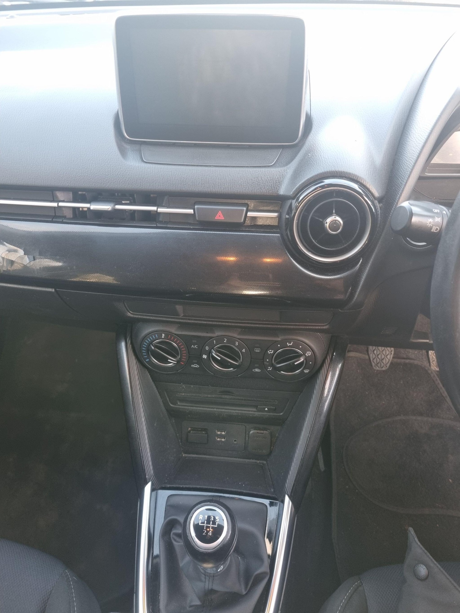 Used Mazda Mazda2 2016 for sale - 76899297: Photo 15