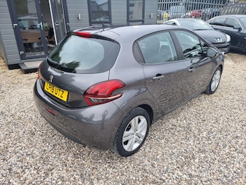 Used Peugeot 208 2019 for sale - 76227782: Photo