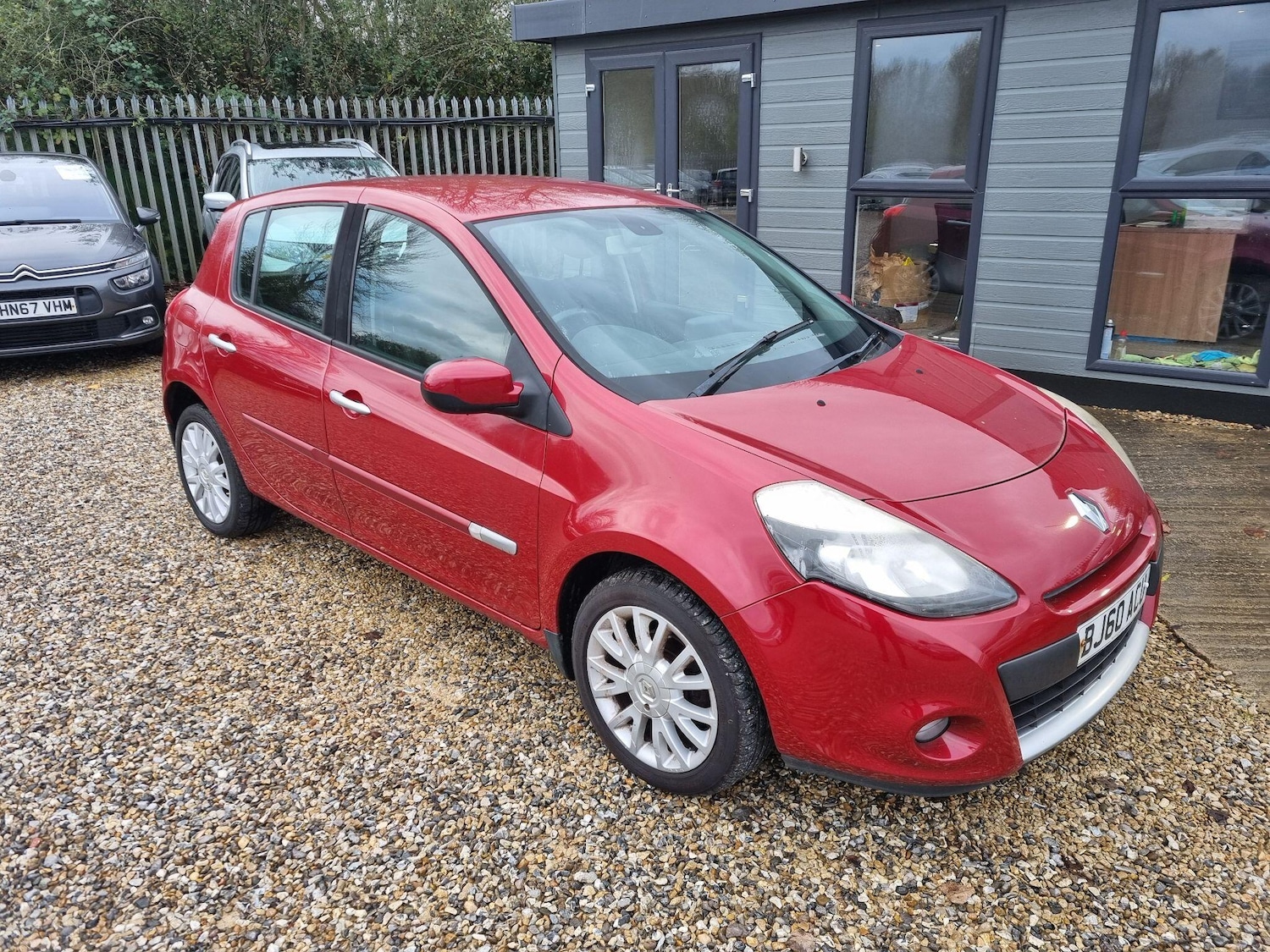 Used Renault Clio 2010 for sale - 76689294: Photo 1