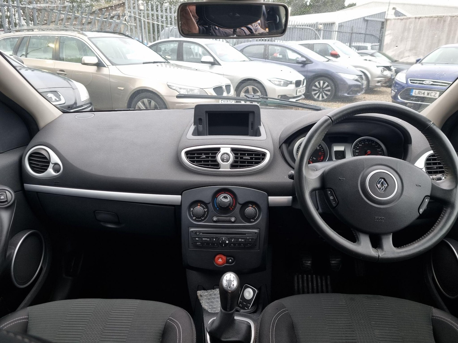 Used Renault Clio 2010 for sale - 76689294: Photo 13