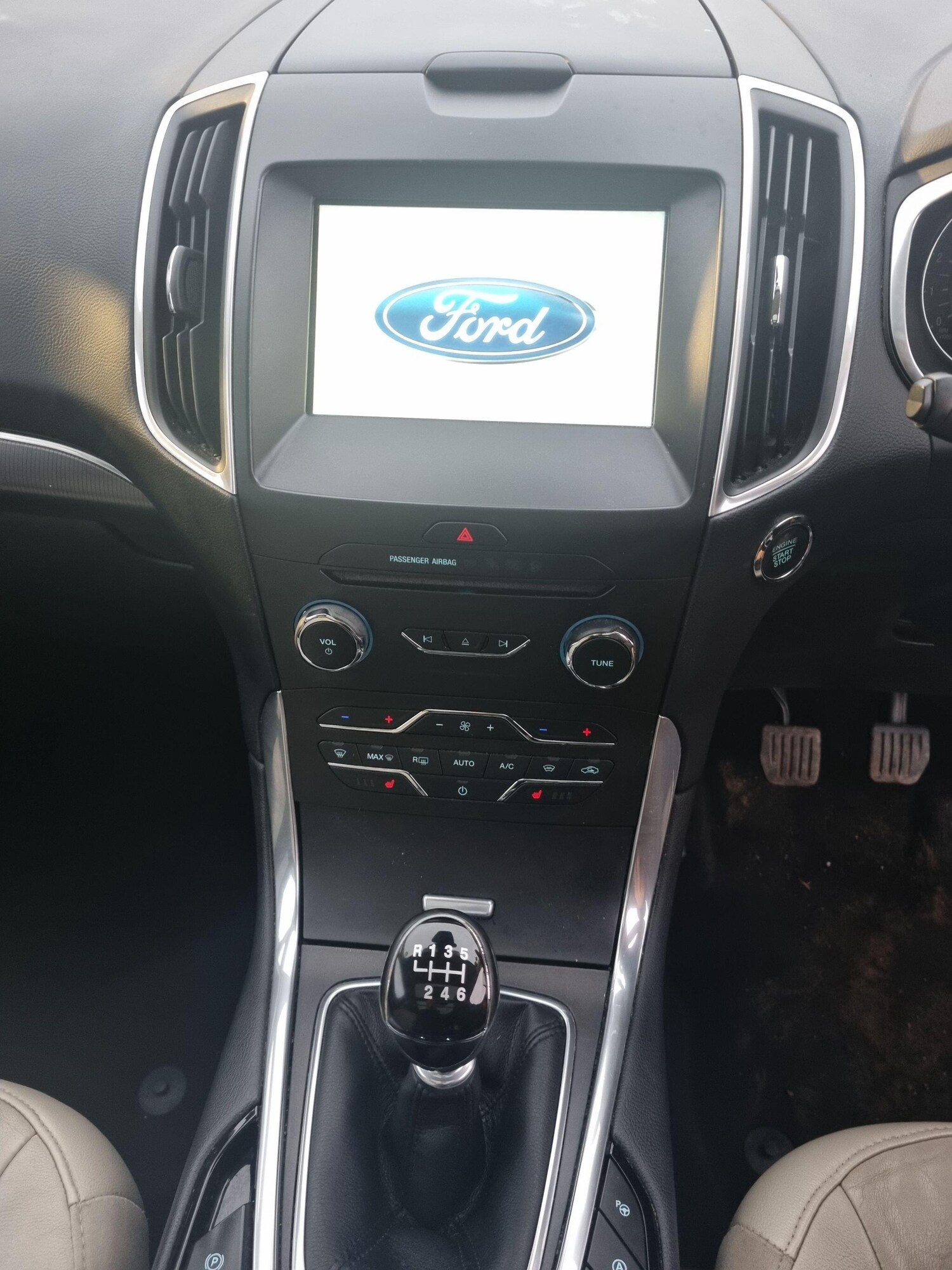 Used Ford Galaxy 2015 for sale - 76992279: Photo 14