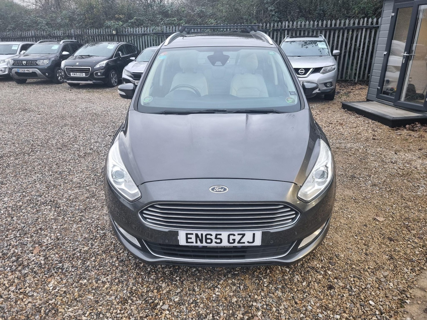 Used Ford Galaxy 2015 for sale - 76992279: Photo 2