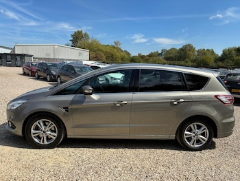 Used Ford S-Max 2015 for sale - 79532744: Photo