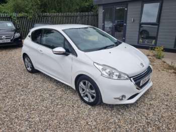 2014 (14) - 1.2 VTi Allure Euro 5 3dr