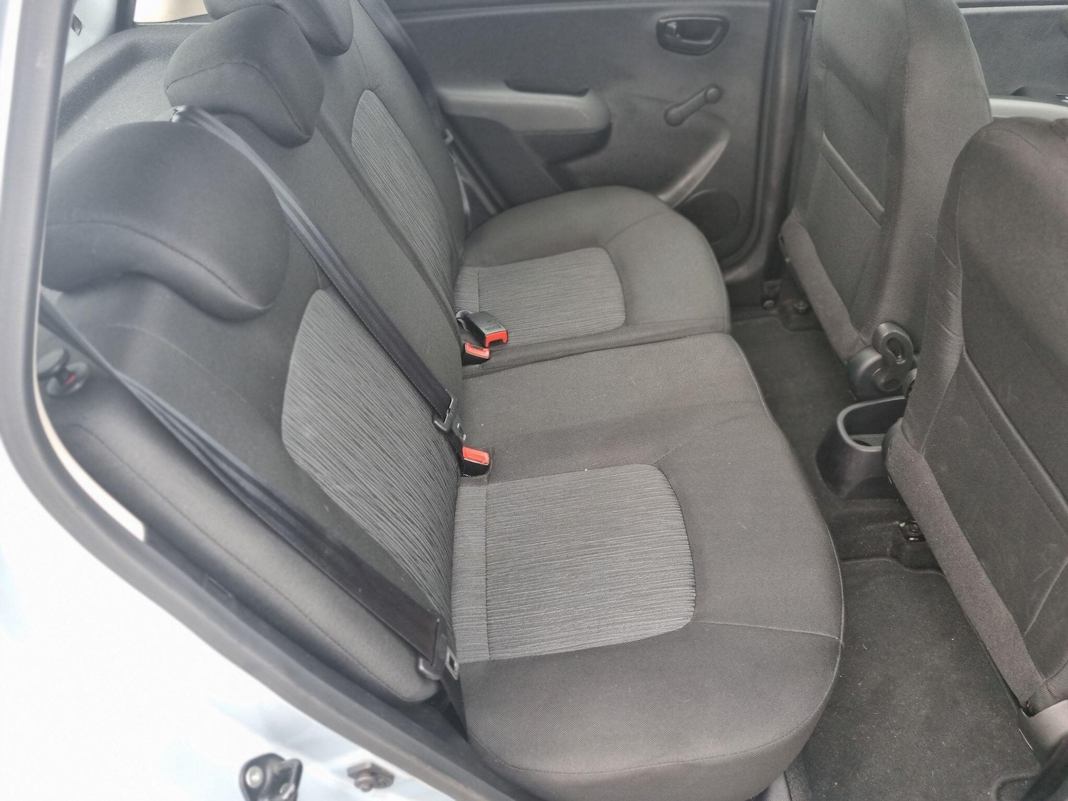 Used Hyundai i10 2013 for sale - 76549874: Photo 11