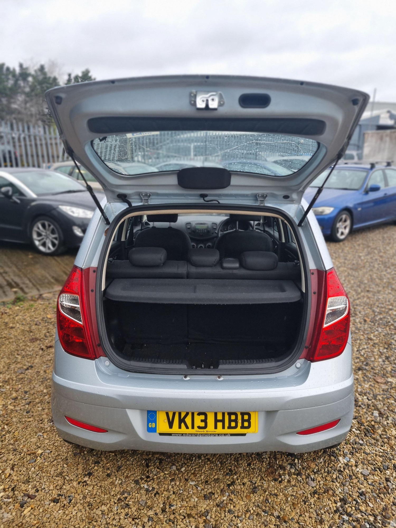 Used Hyundai i10 2013 for sale - 76549874: Photo 8