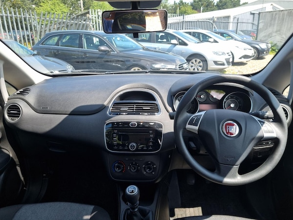 Used Fiat Punto 2016 for sale - 74958045: Photo 11