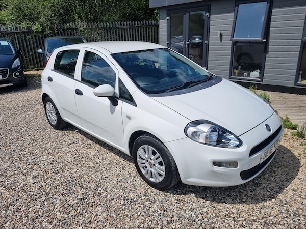 Used Fiat Punto 2016 for sale - 74958045: Photo 1