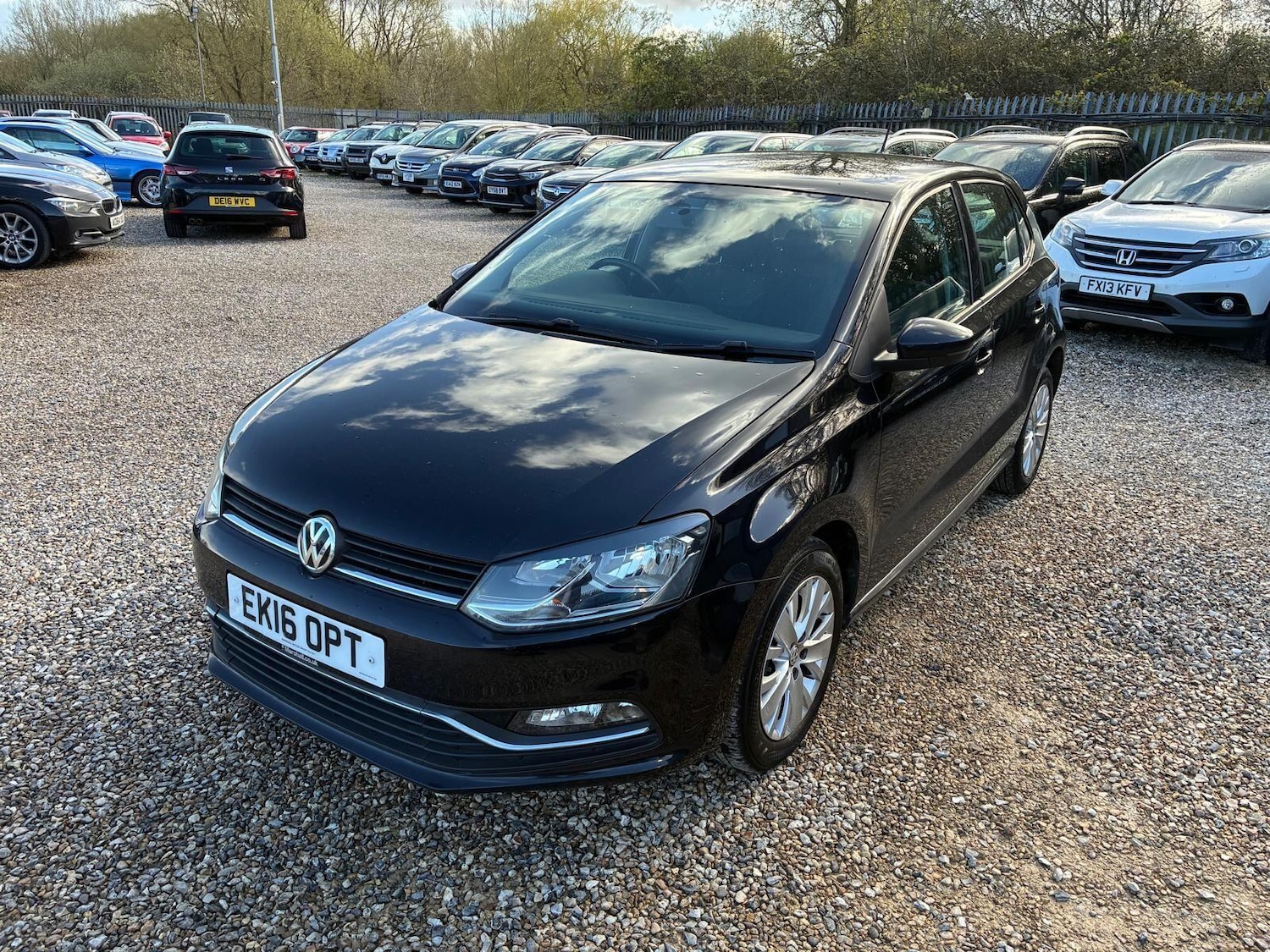 Used Volkswagen Polo 2016 for sale - 78020366: Photo 3