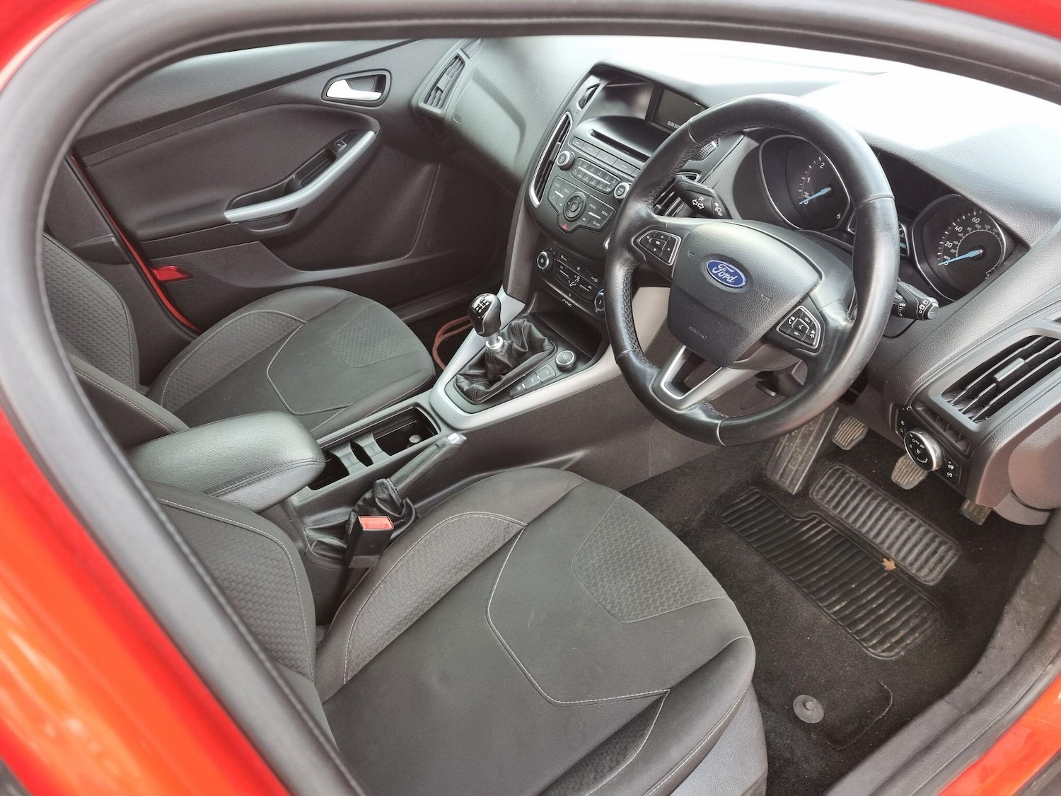 Used Ford Focus 2015 for sale - 76952291: Photo 10