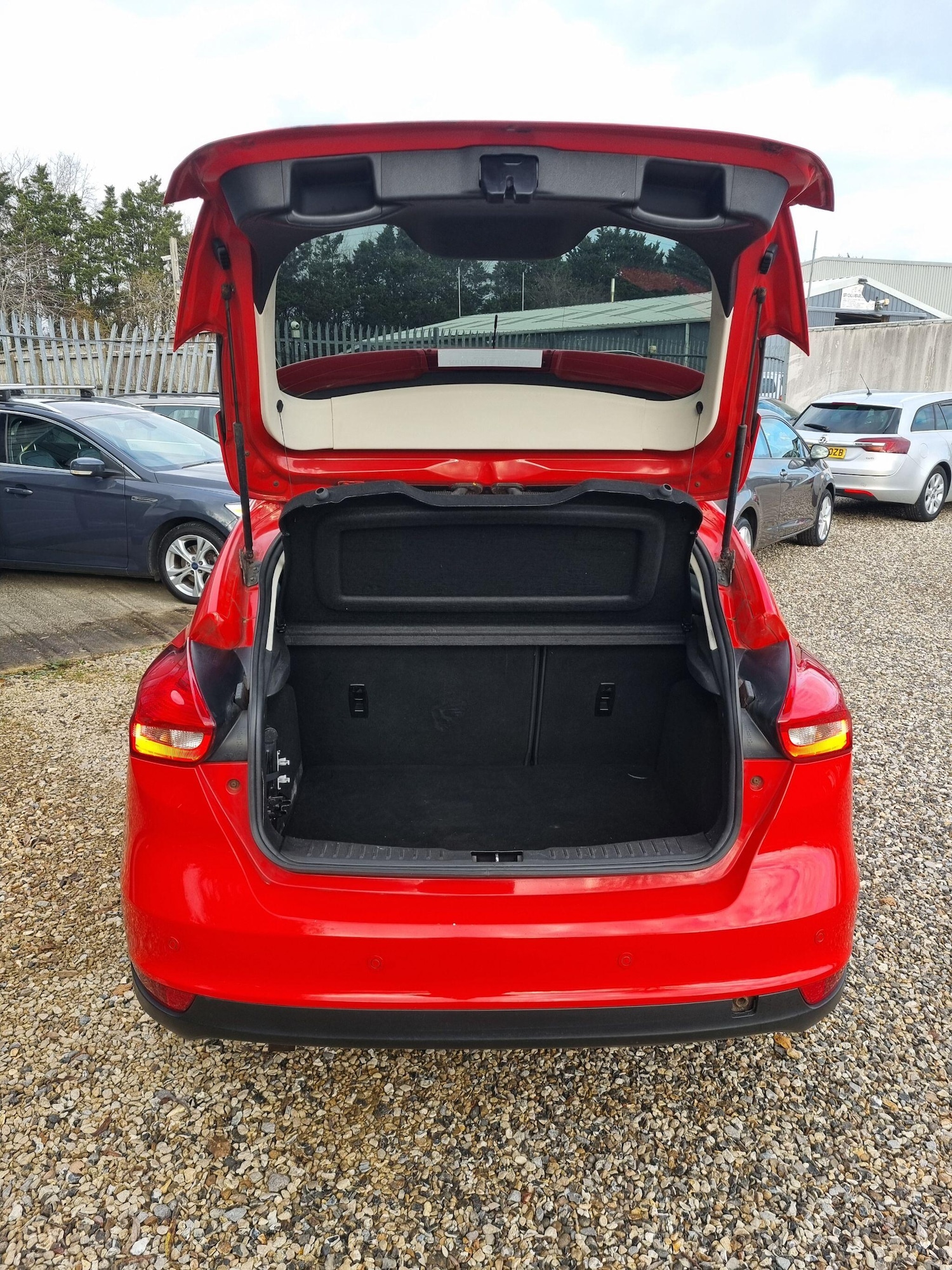 Used Ford Focus 2015 for sale - 76952291: Photo 8