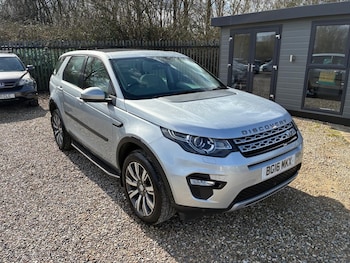 Used Land Rover Discovery Sport 2016 for sale - 77825025: Photo