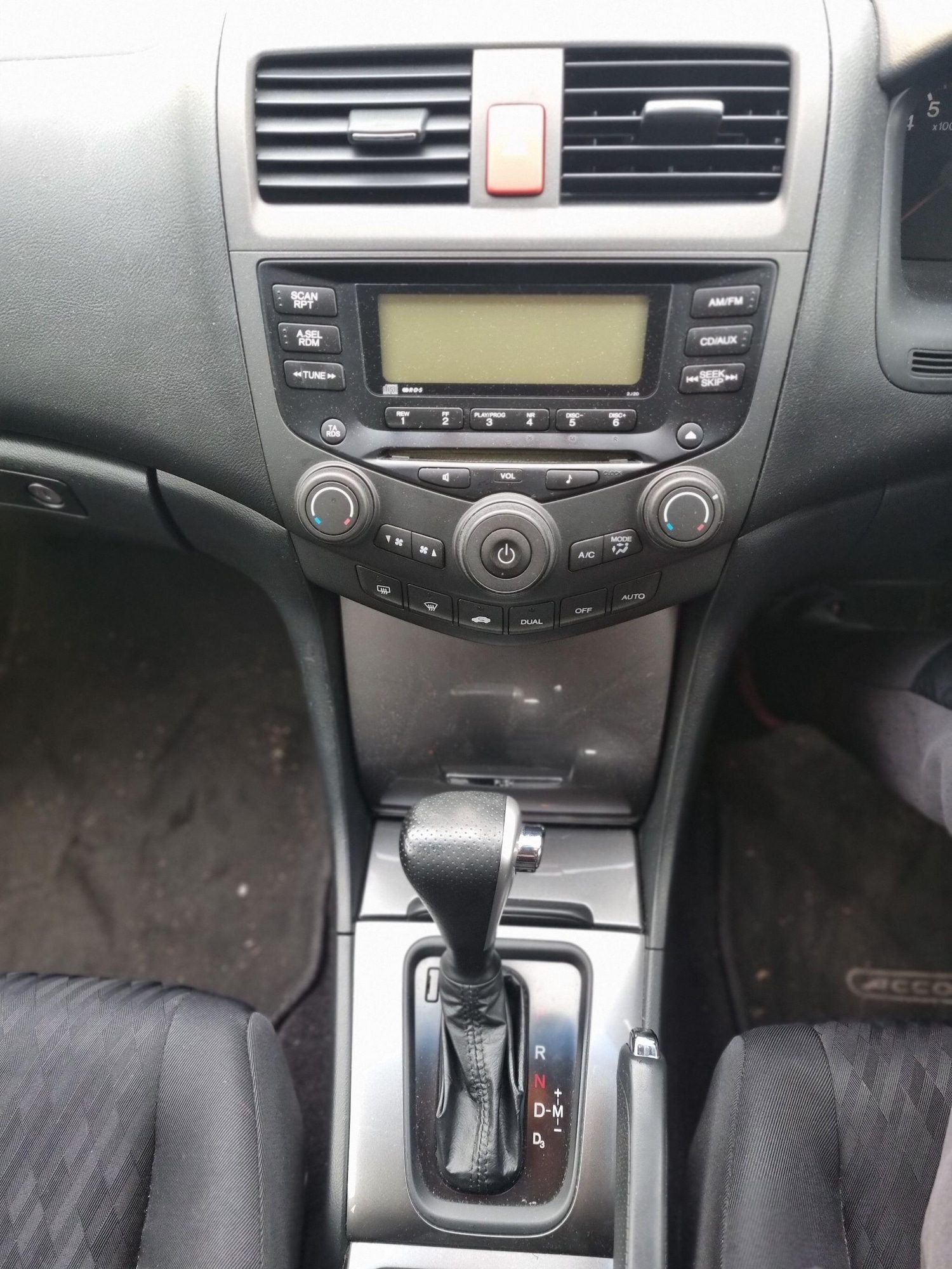 Used Honda Accord 2004 for sale - 77119956: Photo 11