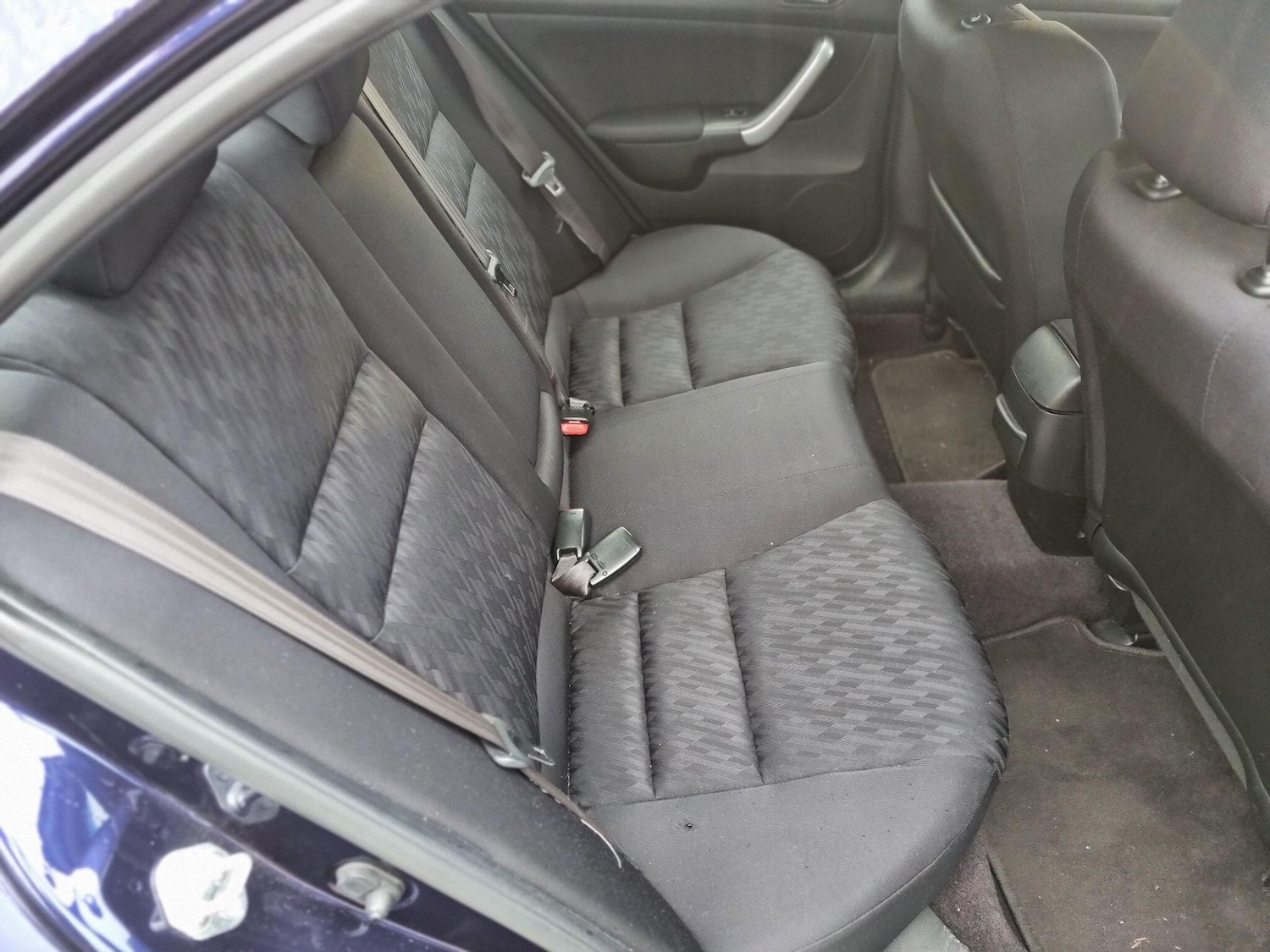 Used Honda Accord 2004 for sale - 77119956: Photo 9