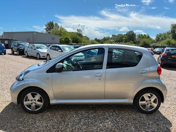 Used Toyota AYGO 2006 for sale - 78854985: Photo
