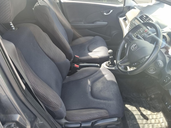 Used Honda Jazz 2014 for sale - 74900678: Photo 10