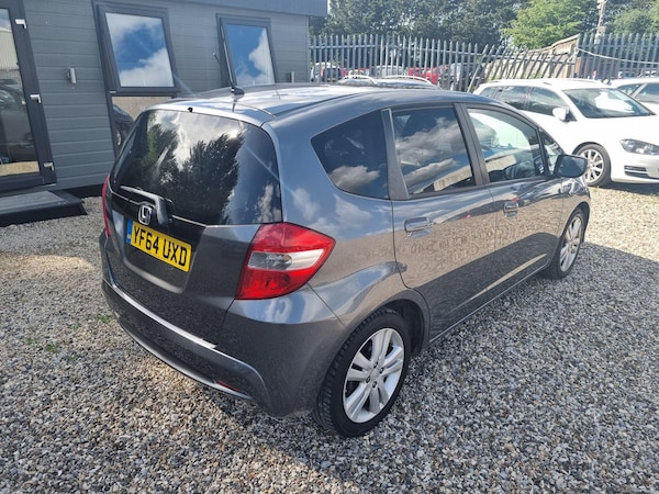 Used Honda Jazz 2014 for sale - 74900678: Photo 6
