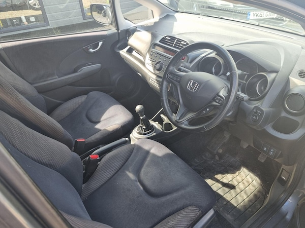 Used Honda Jazz 2014 for sale - 74900678: Photo 8
