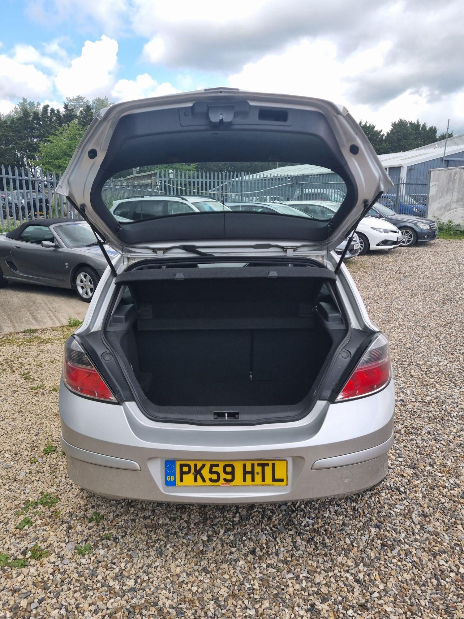 Used Vauxhall Astra 2009 for sale - 76667438: Photo 8