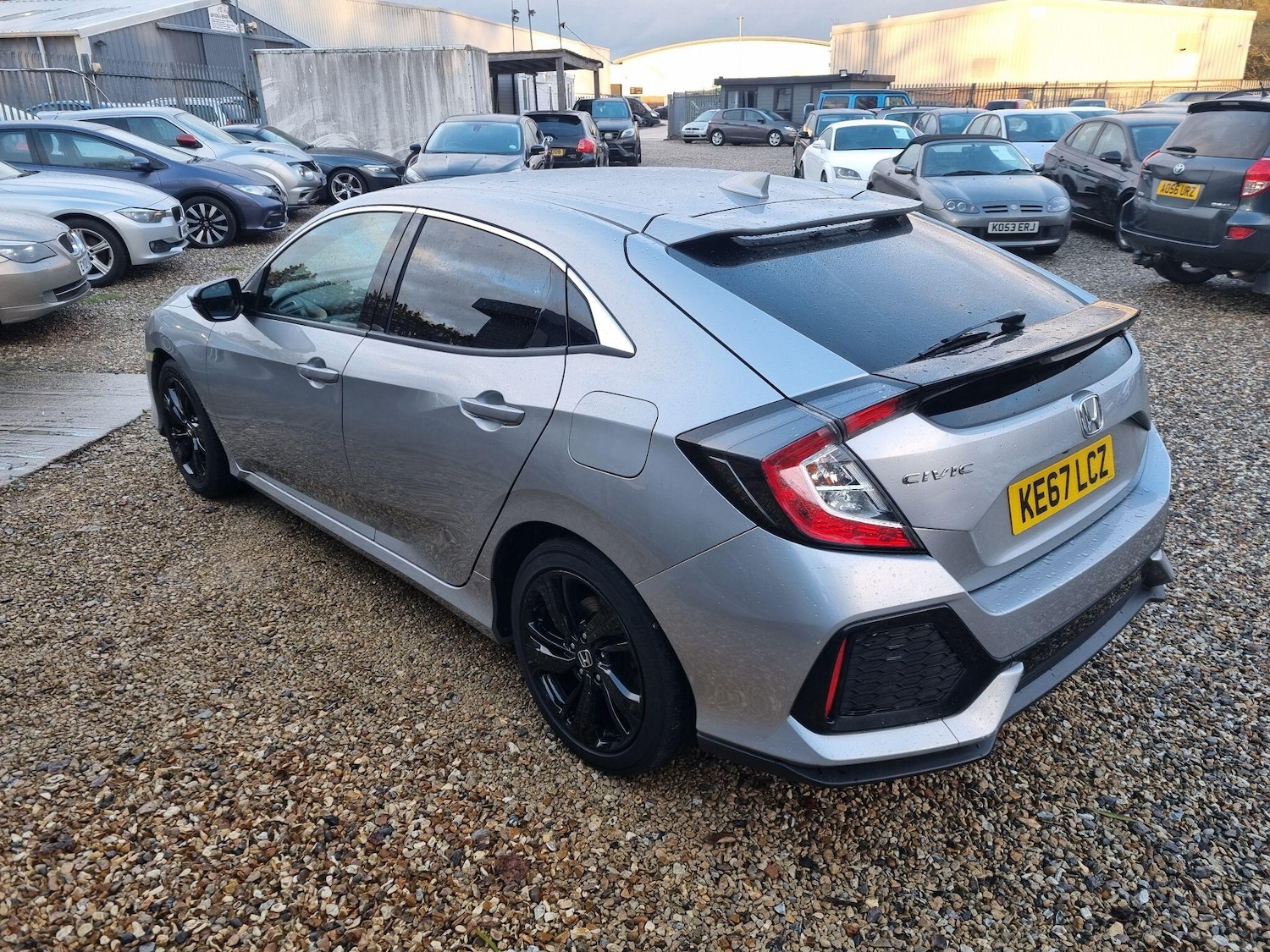 Used Honda Civic 2017 for sale - 76550694: Photo 4