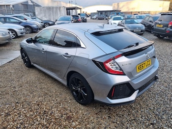 Used Honda Civic 2017 for sale - 76550694: Photo