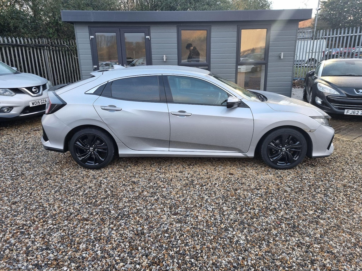 Used Honda Civic 2017 for sale - 76550694: Photo 7