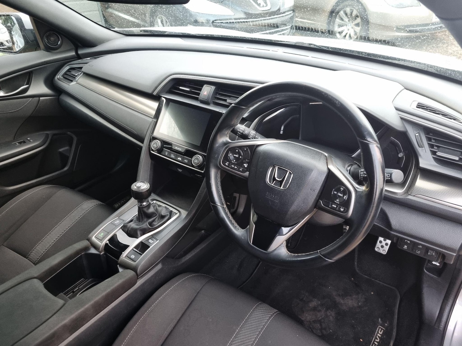 Used Honda Civic 2017 for sale - 76550694: Photo 9