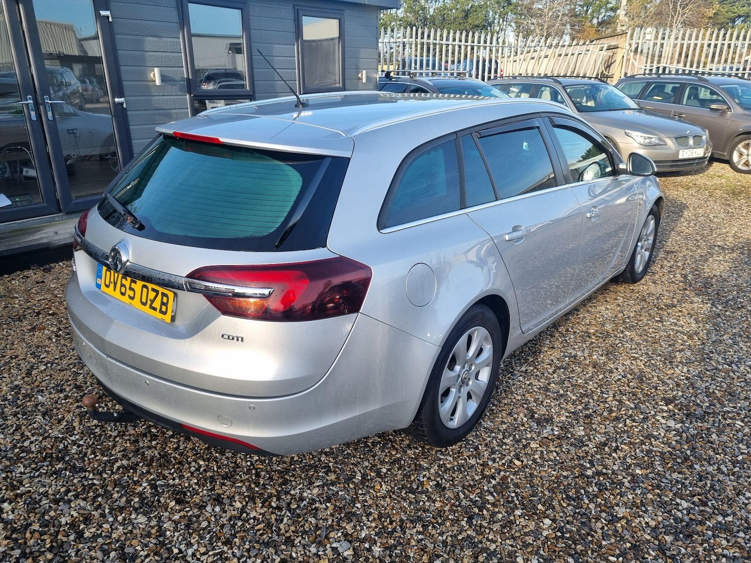 Used Vauxhall Insignia 2015 for sale - 76976888: Photo 6