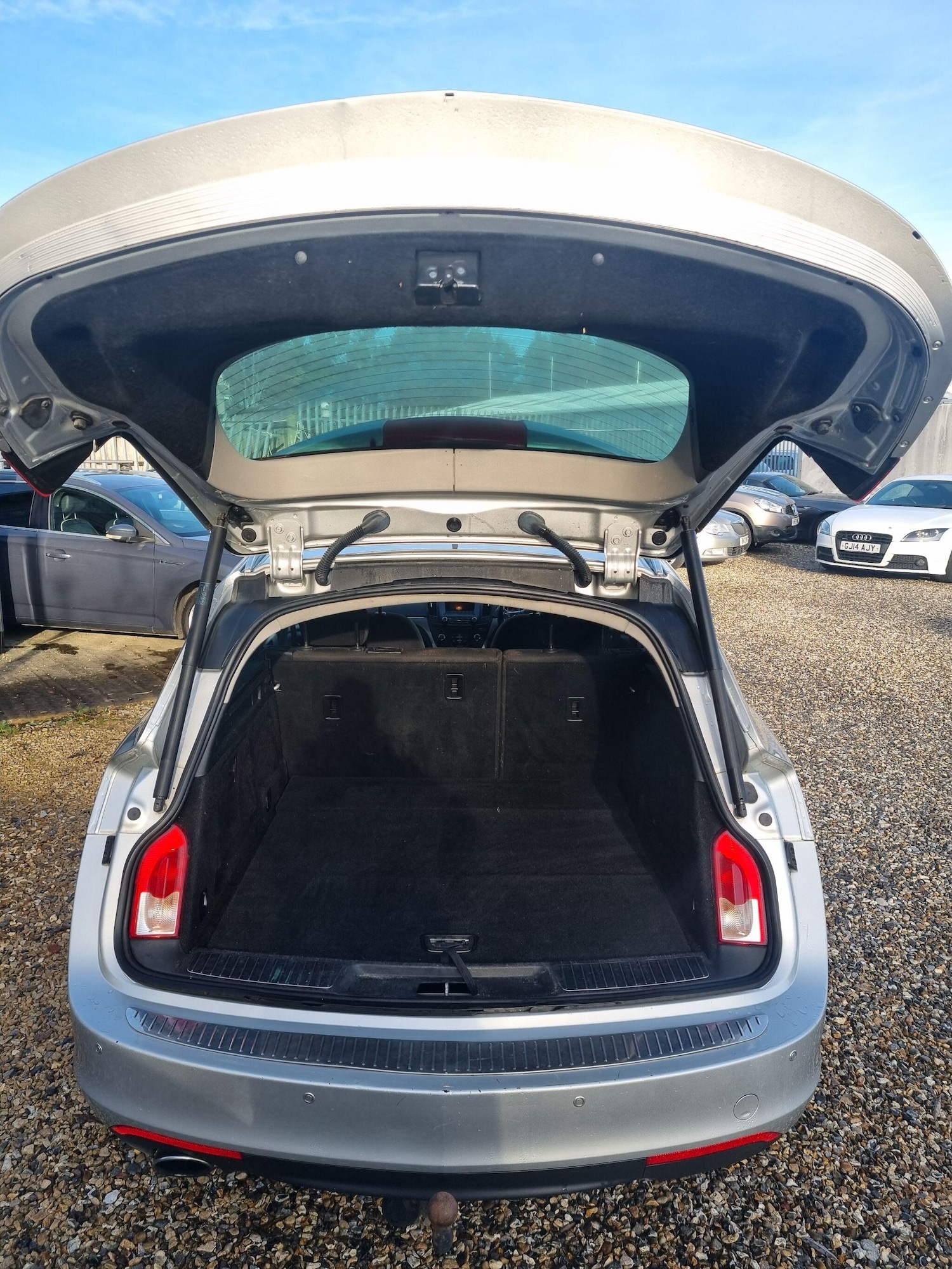 Used Vauxhall Insignia 2015 for sale - 76976888: Photo 8