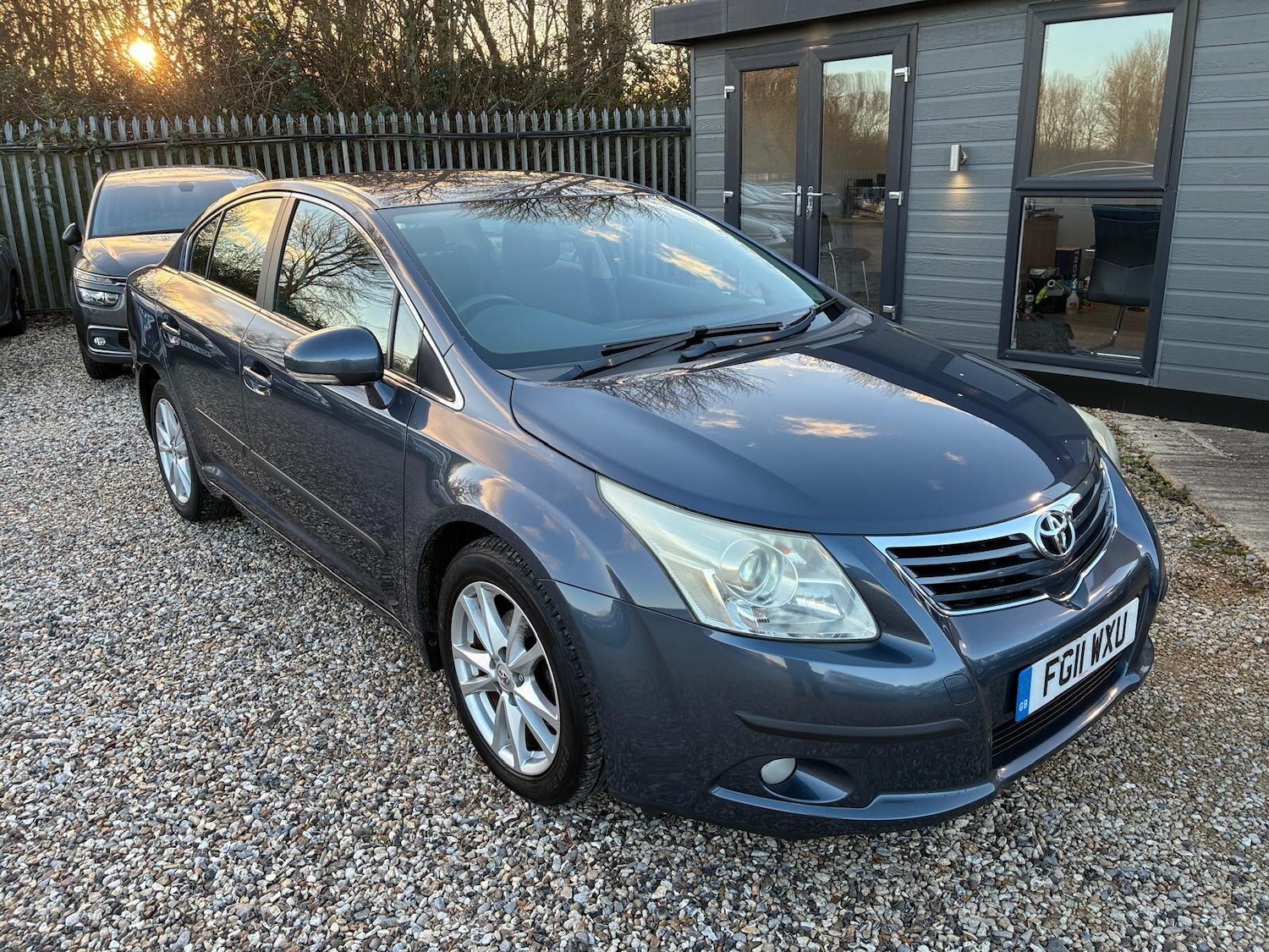 Used Toyota Avensis 2011 for sale - 77050218: Photo 1