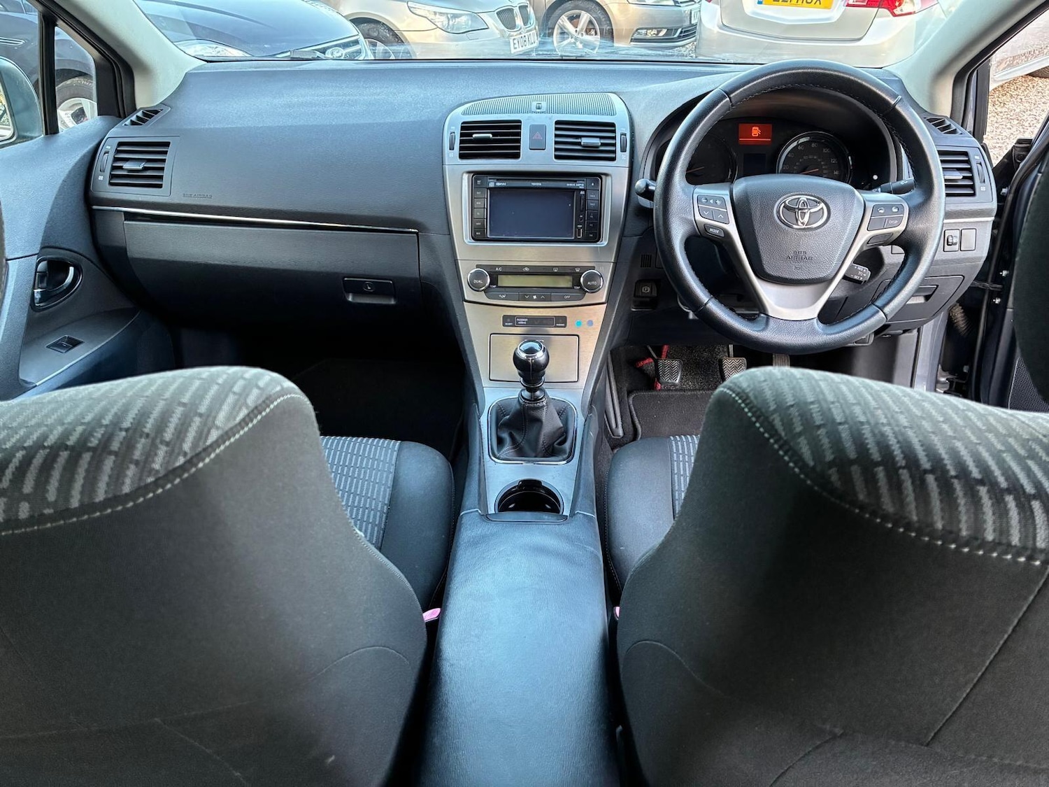 Used Toyota Avensis 2011 for sale - 77050218: Photo 12