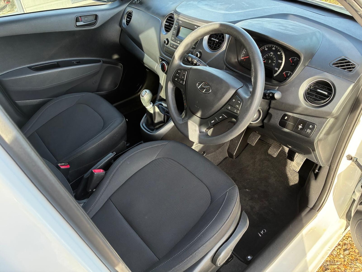 Used Hyundai i10 2017 for sale - 77314788: Photo 10