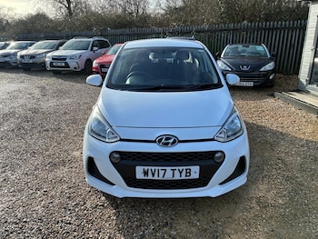 Used Hyundai i10 2017 for sale - 77314788: Photo