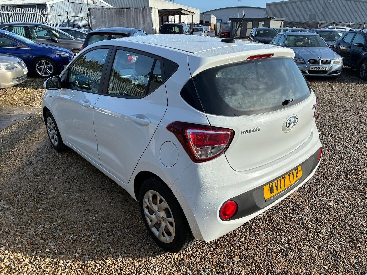 Used Hyundai i10 2017 for sale - 77314788: Photo 4