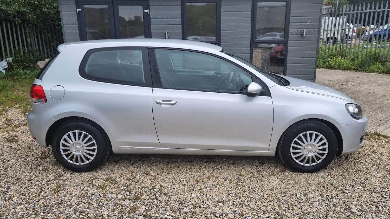 Used Volkswagen Golf 2009 for sale - 76976172: Photo 5