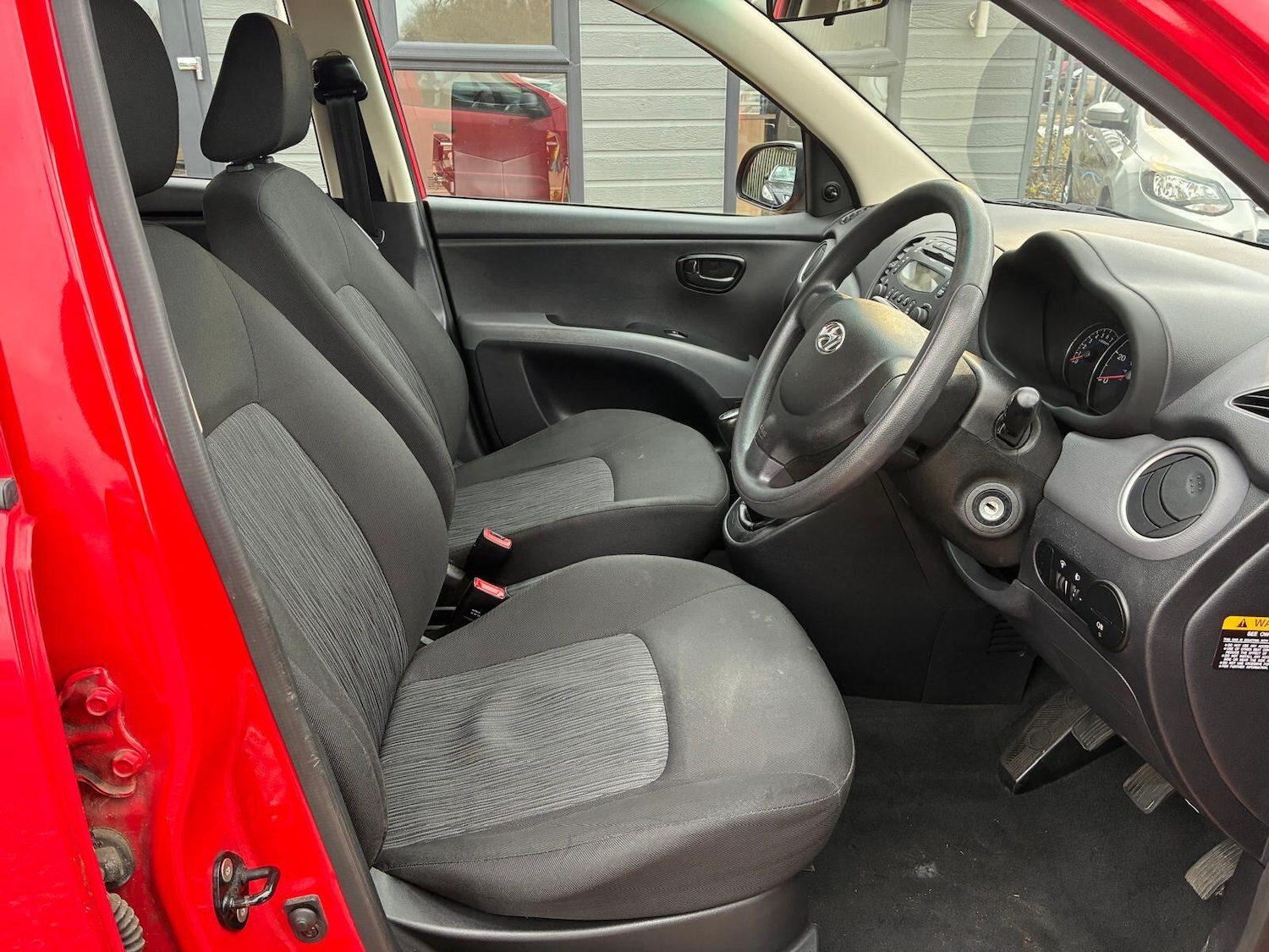 Used Hyundai i10 2013 for sale - 77396006: Photo 9