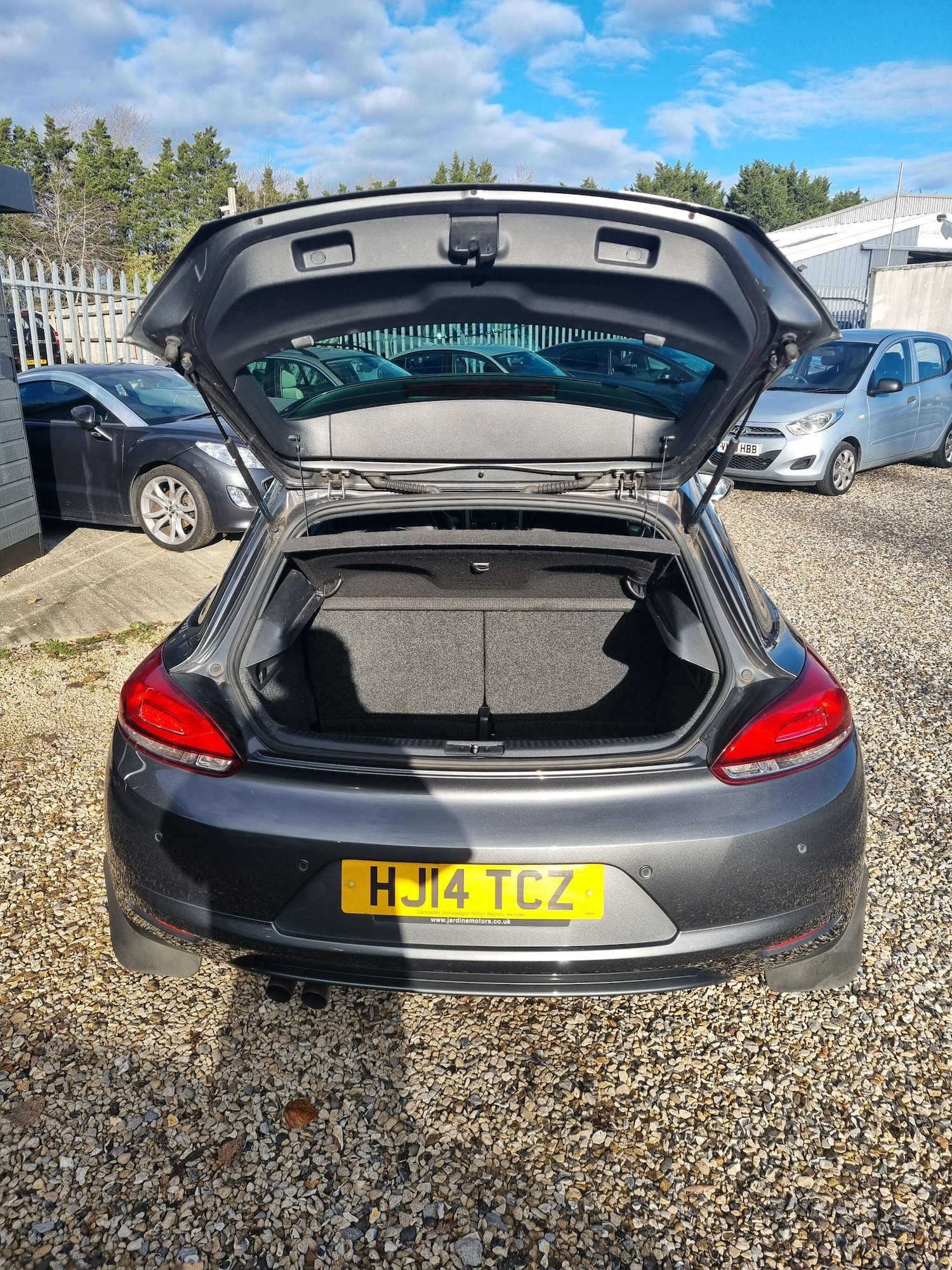 Used Volkswagen Scirocco 2014 for sale - 76619909: Photo 7