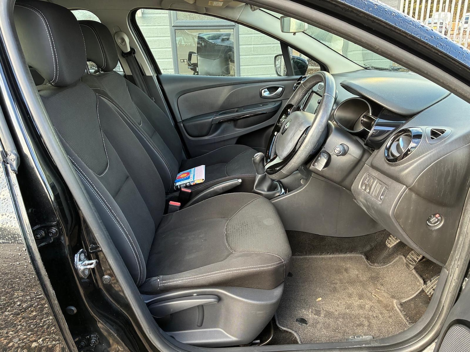 Used Renault Clio for sale - 77304986: Photo 10