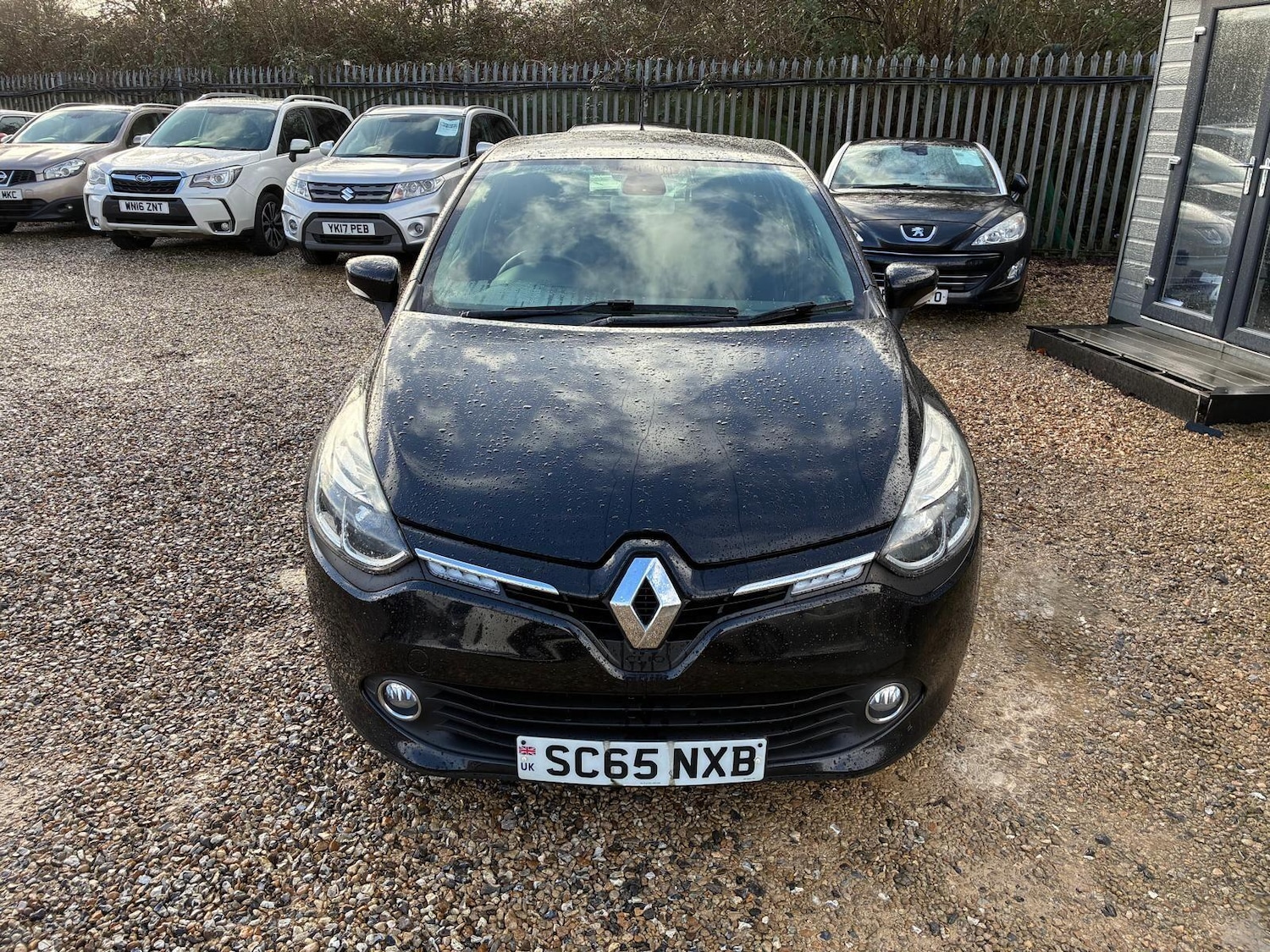 Used Renault Clio for sale - 77304986: Photo 2
