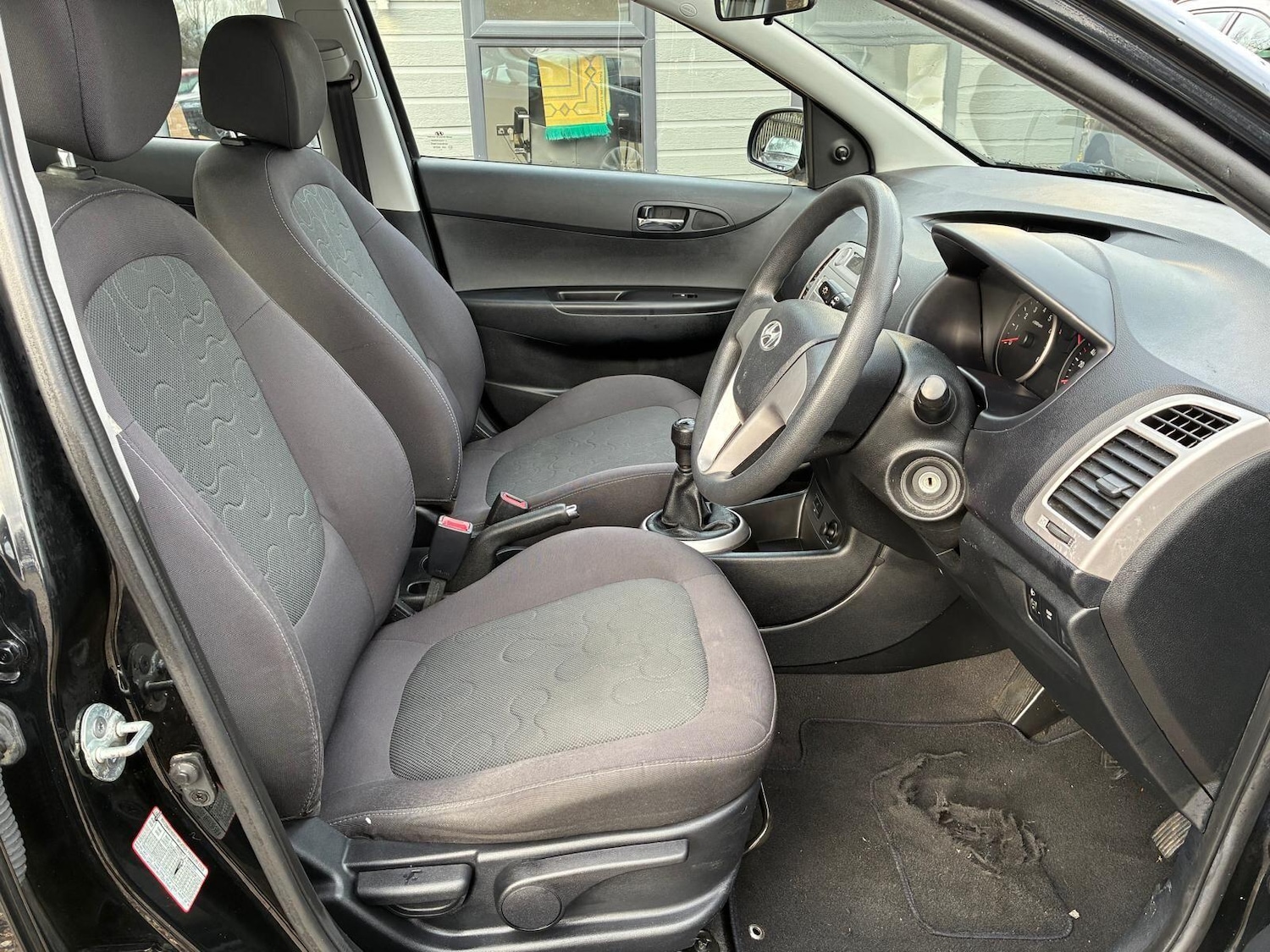 Used Hyundai i20 2009 for sale - 77400635: Photo 11