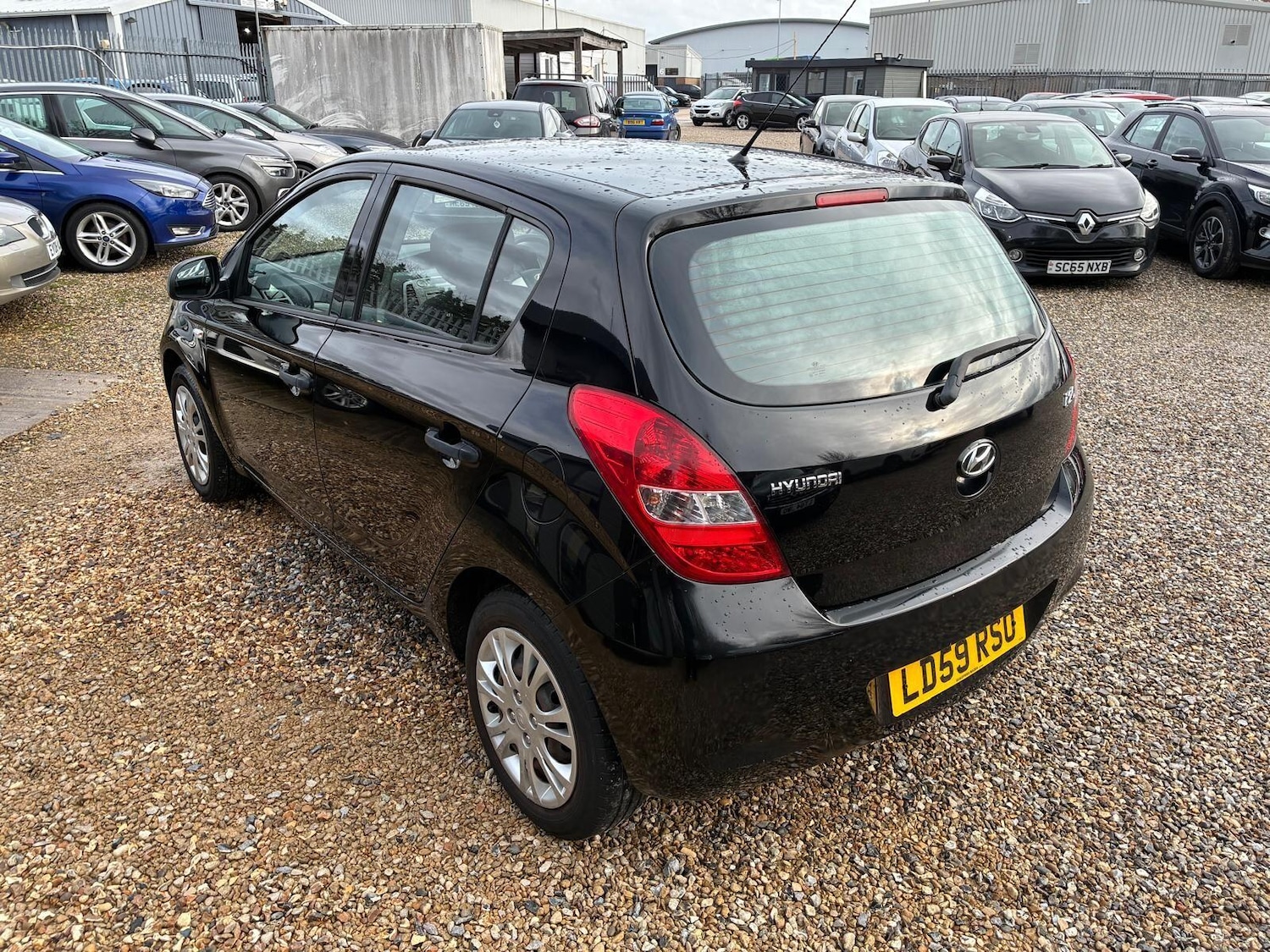 Used Hyundai i20 2009 for sale - 77400635: Photo 4