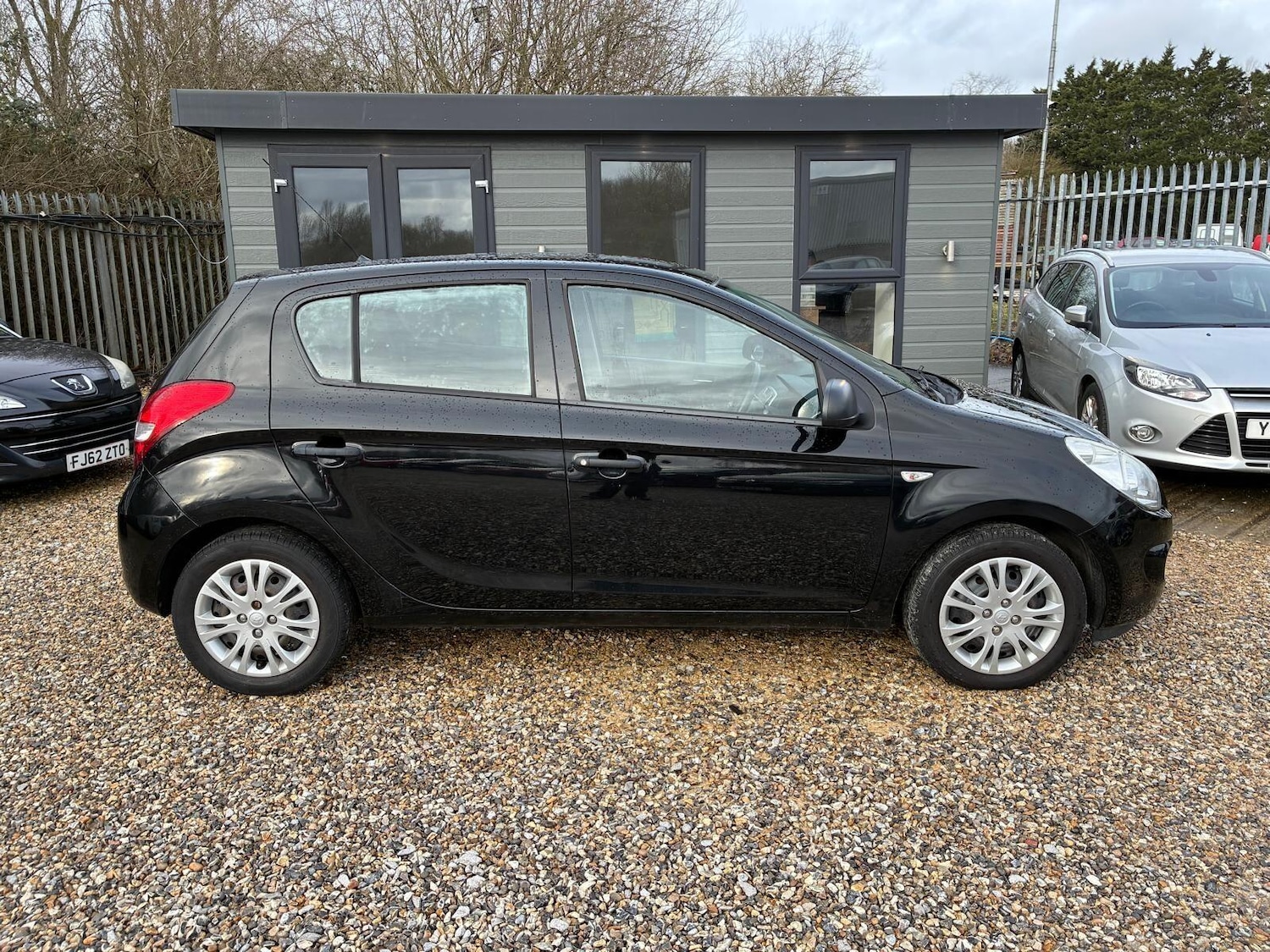 Used Hyundai i20 2009 for sale - 77400635: Photo 8