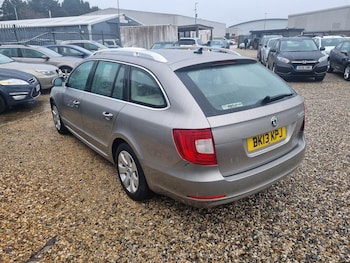 Used Skoda Superb 2013 for sale - 76927050: Photo