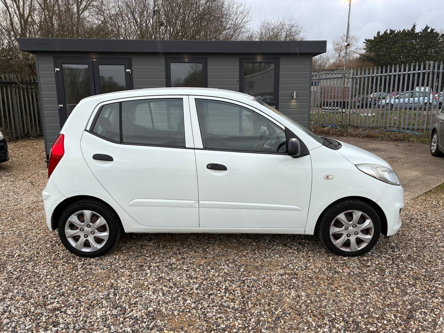 Used Hyundai i10 2012 for sale - 77684347: Photo 10