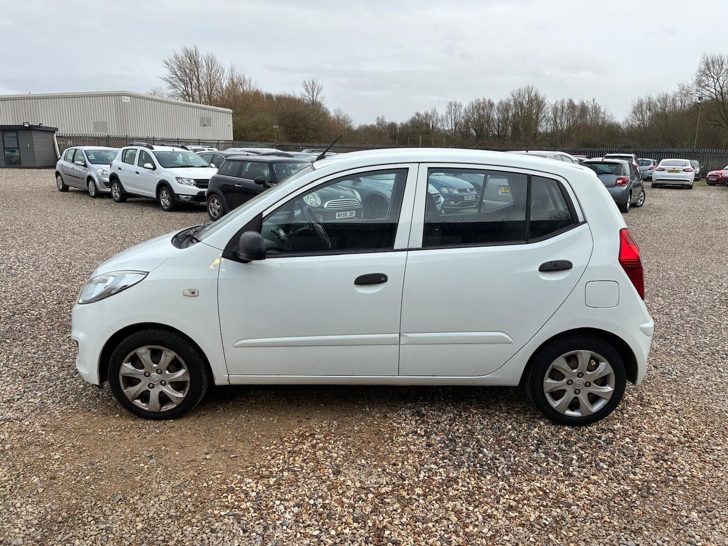 Used Hyundai i10 2012 for sale - 77684347: Photo 6